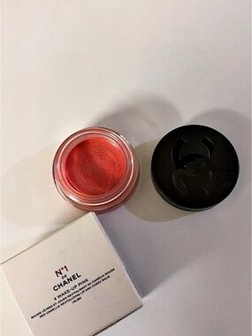Chanel N°1 de Chanel Lip and Cheek Balm Wake Up Pink